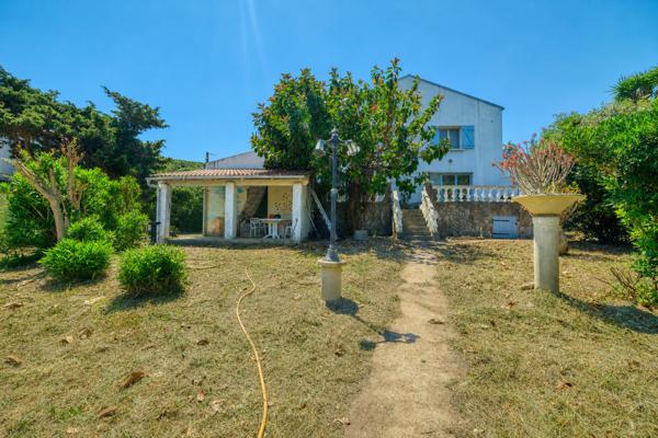 Vente maison T5 Cap Corse - Macinaggio - Rogliano 186 m2 avec jardin 1110 m2 - dépendance - garage