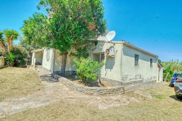 Vente maison T5 Cap Corse - Macinaggio - Rogliano 186 m2 avec jardin 1110 m2 - dépendance - garage