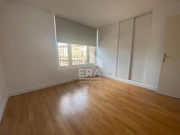 A louer superbe appartement de 110m² en hyper centre ville avec garage
