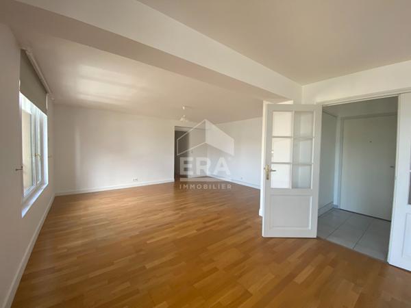A louer superbe appartement de 110m² en hyper centre ville avec garage