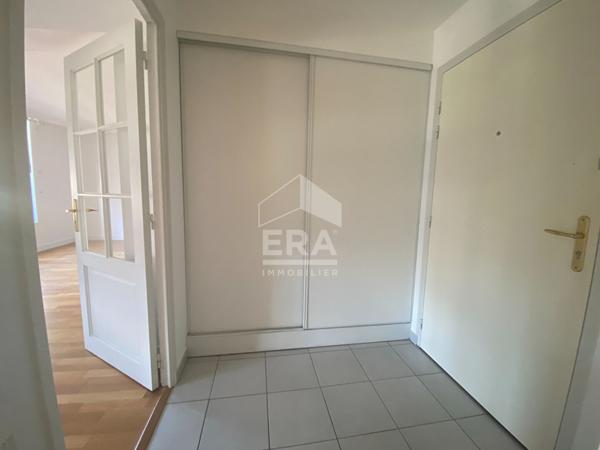 A louer superbe appartement de 110m² en hyper centre ville avec garage