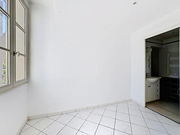 Appartement Avignon intramuros T2bis 54.64 m2 + grenier