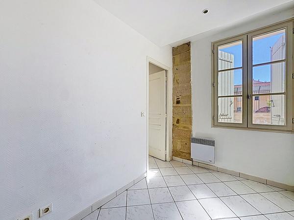 Appartement Avignon intramuros T2bis 54.64 m2 + grenier