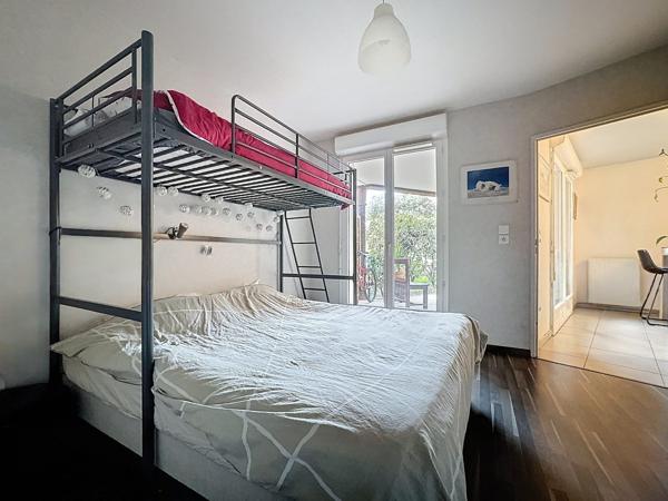 Le Teich proche Gare ! Au calme, T2 de 40 m2, terrasse, jardin, parking !