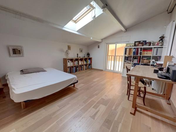 La Teste de Buch, Maison 6 pièces de 207 m2, terrasse, garage, parcelle de 750 m2 !