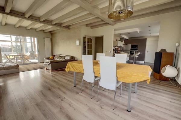 La Teste de Buch, Maison 6 pièces de 207 m2, terrasse, garage, parcelle de 750 m2 !