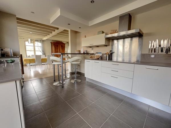 La Teste de Buch, Maison 6 pièces de 207 m2, terrasse, garage, parcelle de 750 m2 !