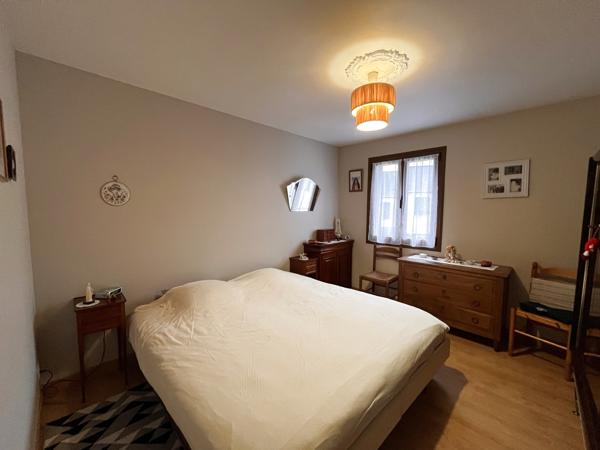 Maison
                                                                                                                                                                                                                                                                                                                        5 pièce(s)                                                                                                                                                                                                          3 chambre(s)                                                                                                                                                                                                          83.29  m²