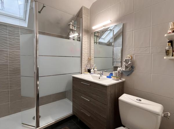 Maison
                                                                                                                                                                                                                                                                                                                        5 pièce(s)                                                                                                                                                                                                          3 chambre(s)                                                                                                                                                                                                          83.29  m²