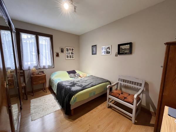 Maison
                                                                                                                                                                                                                                                                                                                        5 pièce(s)                                                                                                                                                                                                          3 chambre(s)                                                                                                                                                                                                          83.29  m²