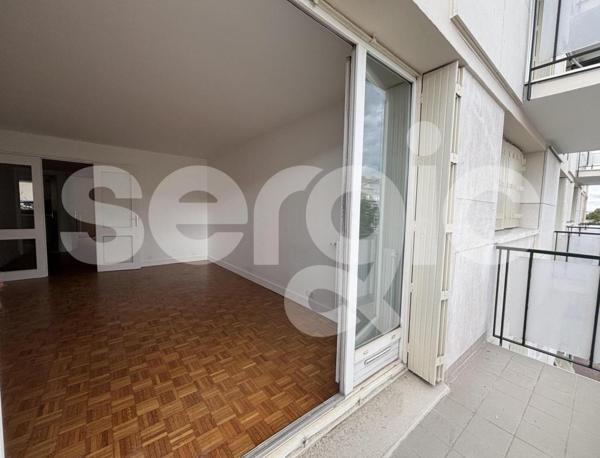 Location 2 Pieces 51 92310 Sevres 01 0624 01 0115