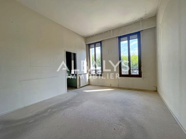 Appartement 5 pièce(s) 4 chambre(s) 130 m²