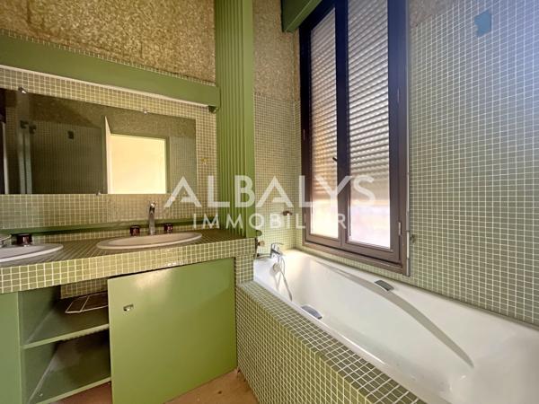 Appartement 5 pièce(s) 4 chambre(s) 130 m²