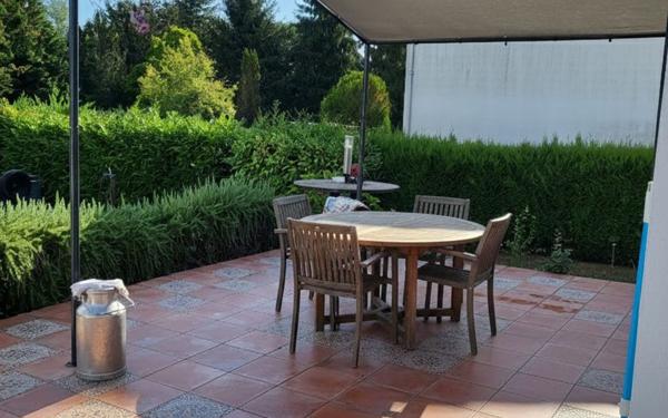 Maison à vendre    5 pièces •  Villeneuve-de-Marsan