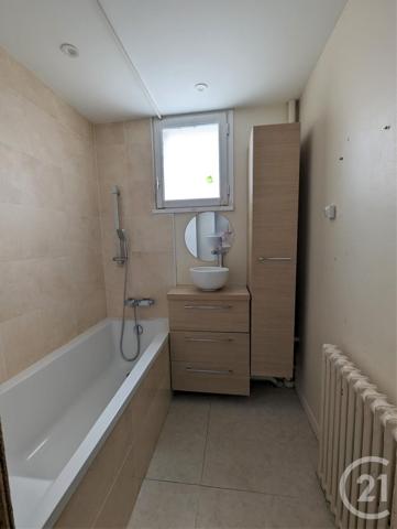 Appartement F4 à vendre  4 pièces - 77,90 m2 ST JEAN DE LA RUELLE - 45