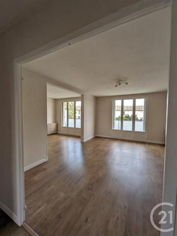 Appartement F4 à vendre  4 pièces - 77,90 m2 ST JEAN DE LA RUELLE - 45