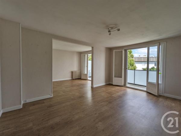 Appartement F4 à vendre  4 pièces - 77,90 m2 ST JEAN DE LA RUELLE - 45