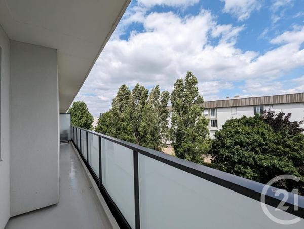 Appartement F4 à vendre  4 pièces - 77,90 m2 ST JEAN DE LA RUELLE - 45