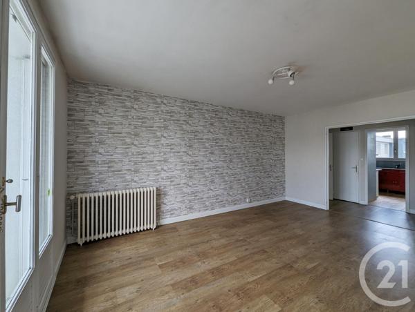 Appartement F4 à vendre  4 pièces - 77,90 m2 ST JEAN DE LA RUELLE - 45
