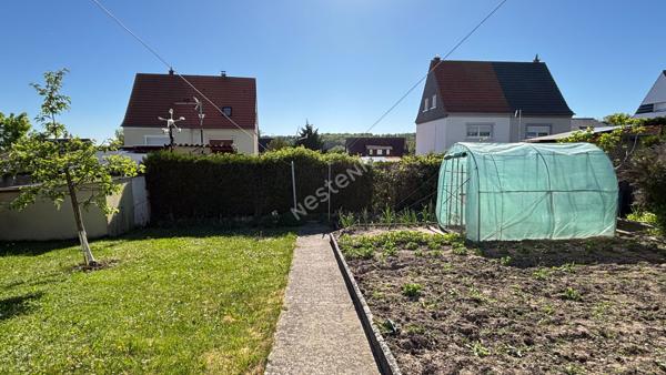 Maison mitoyenne -3 chambres - Folschviller - Terrain 4,79 ares clos - Garage