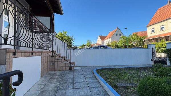 Maison mitoyenne -3 chambres - Folschviller - Terrain 4,79 ares clos - Garage