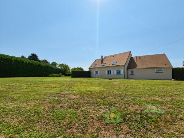 Maison
         7 pièces
        - 160 m² 283 500 € *