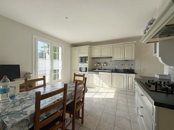 Maison 6 pièce(s) 4 chambre(s) 139 m²