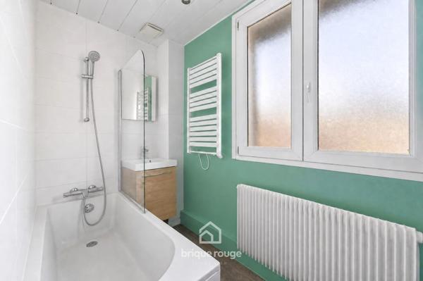 AGREABLE MAISON BATIR SUR SECTEUR PRISE !