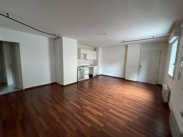 Appartement 2 pièces                                        - 44100 Nantes Réf : 12605