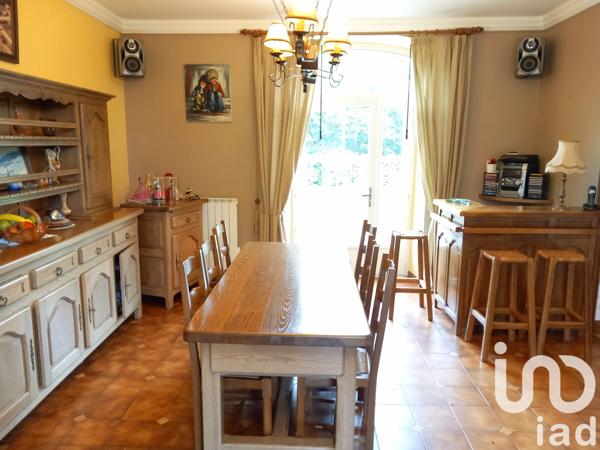 Maison à vendre 7 pièces 166 m² Saintigny