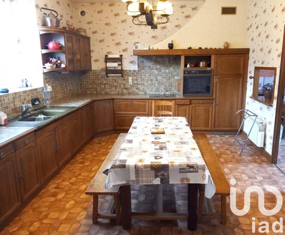 Maison à vendre 7 pièces 166 m² Saintigny