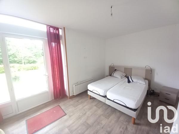 Maison à vendre 7 pièces 166 m² Saintigny