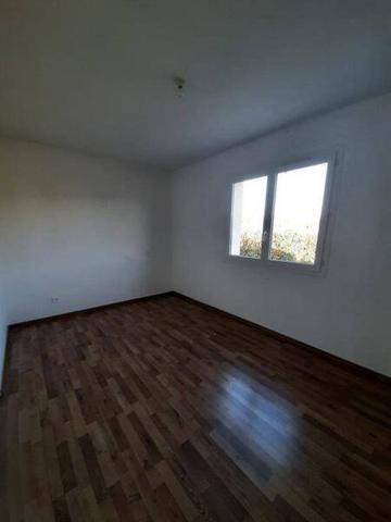 Maison 4 pièces                                        - 42510 Balbigny Réf : 13435