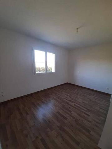 Maison 4 pièces                                        - 42510 Balbigny Réf : 13435