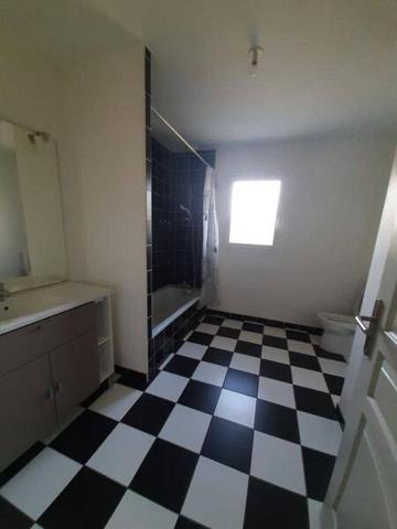 Maison 4 pièces                                        - 42510 Balbigny Réf : 13435