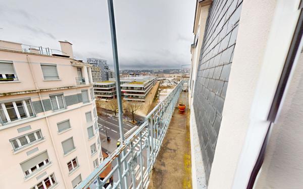 Appartement à vendre    2 pièces • 28,77 m2 Lyon 7