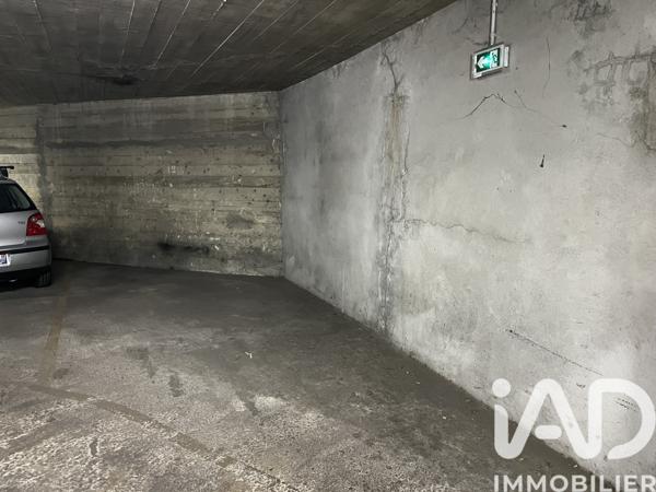 Parking à vendre 15 m² Paris 15