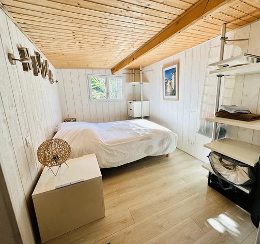 Cap Ferret plage de l’Horizon, jolie villa bois « esprit cabane » à deux pas des dunes et de l’océan avec jardin, solarium et jacuzzi