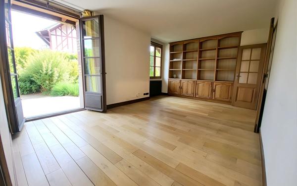 Appartement à vendre    3 pièces • 64 m2 Chambourcy