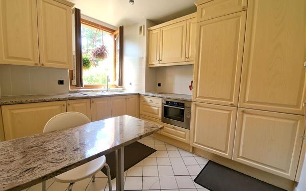 Appartement à vendre    3 pièces • 64 m2 Chambourcy