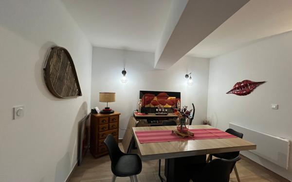 Appartement à louer    3 pièces • 80,88 m2 Saint-Papoul
