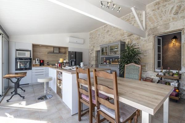 Maison à vendre |  Hiers-Brouage |  7 pièces | 233 m²