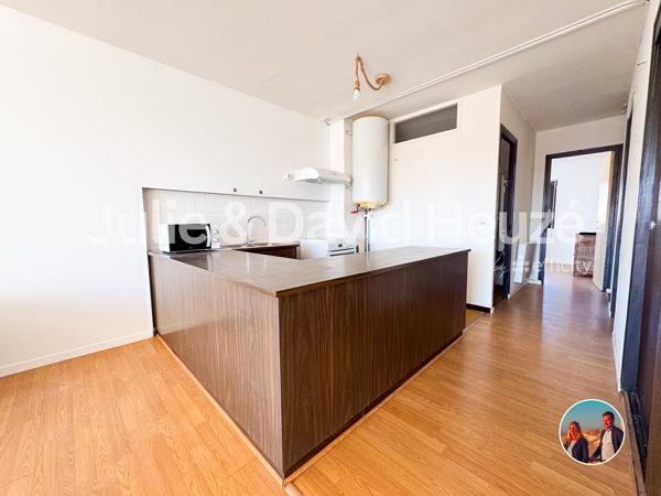 Appartement
         2 pièces
        - 53 m² 222 000 € *