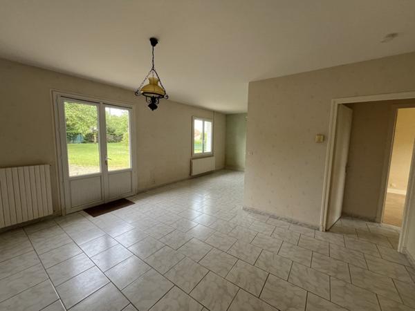 Maison à vendre 103 740 € Civray 3 p 78 m² DPE F