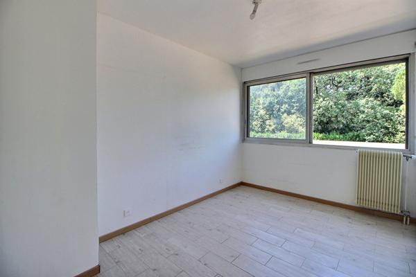 Montpellier 2 pièces 41 m² Quartier Estanove