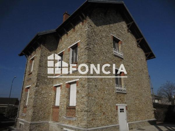 Location Studio 23.28 m² - 54 AVENUE EMILE COSSONNEAU A Noisy Le Grand 93160