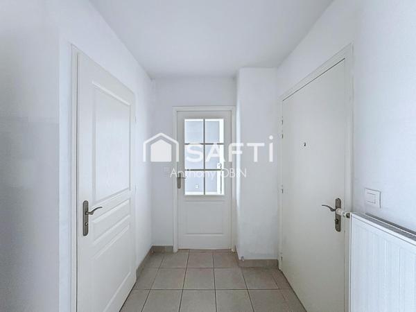 Appartement type 2, balcon, place de parking