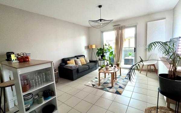 Appartement à vendre    2 pièces • 44,38 m2 Saint-Jean