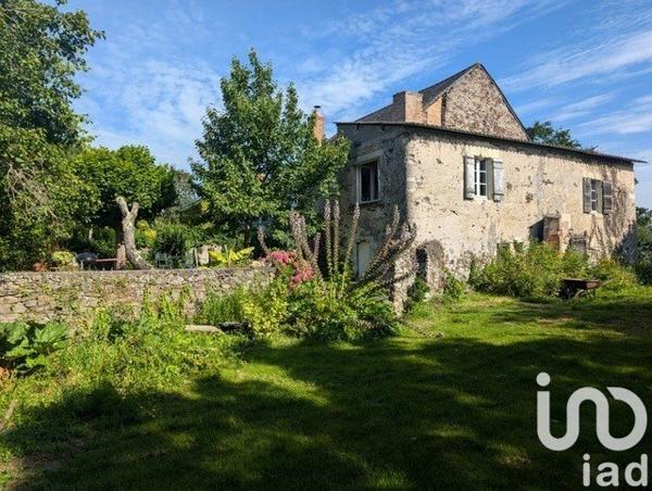Maison 6 pièces de 120 m² à Mauges-sur-Loire (49410)