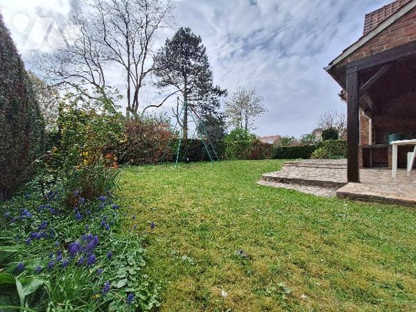 Villa Individuelle 4 chambres, bureau, dressing, jardin, double garage 10 min LILLE